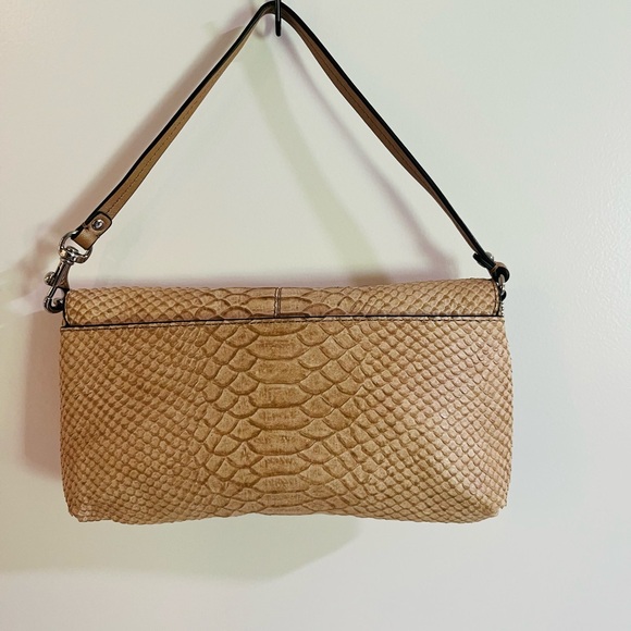 Coach Tan Leather Snake Embossed Shoulder Bag can convert to wristlet - Picture 2 of 12